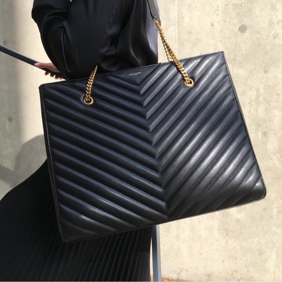 Authentic Black Saint Laurent Large Tribeca Chevron Bag - Picture 1 of 7